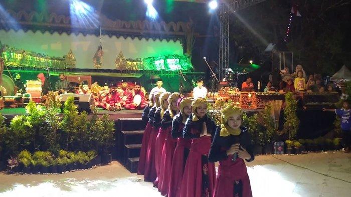 Acara Lawu Fair bertajuk Gelar Budaya di Taman Pancasila Karanganyar, Minggu (25/8/2019) malam